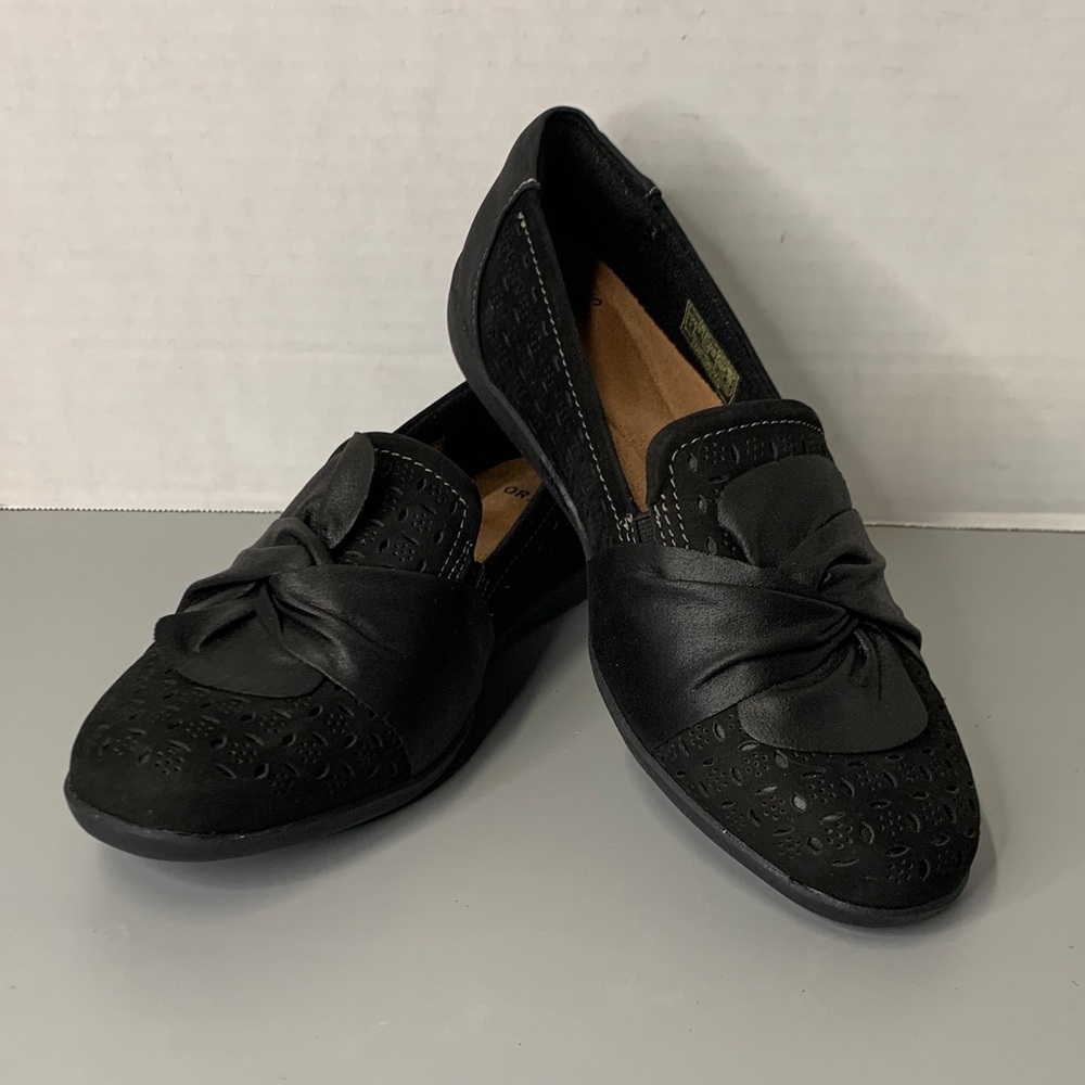 Earth Origins FINLEY Leather Black Slip-On Flats with Bow Detail size 9